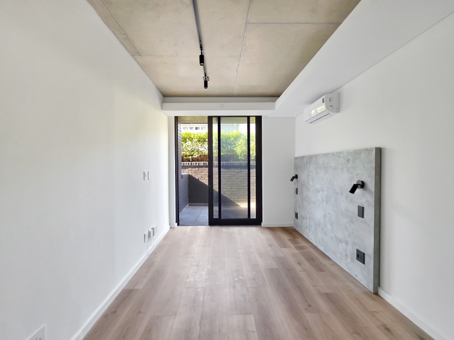 0 Bedroom Property for Sale in Sea Point Western Cape